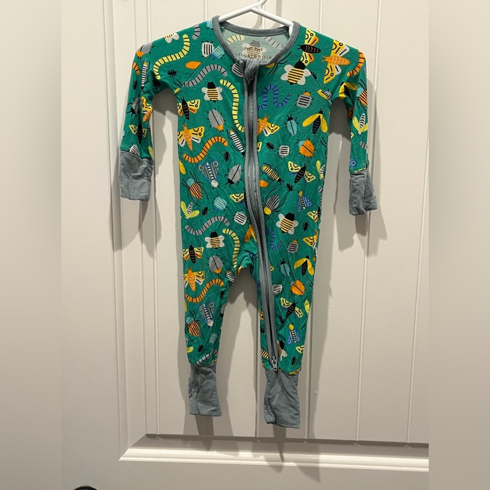Little Sleepies bugs zippy 0-3M retired print HTF